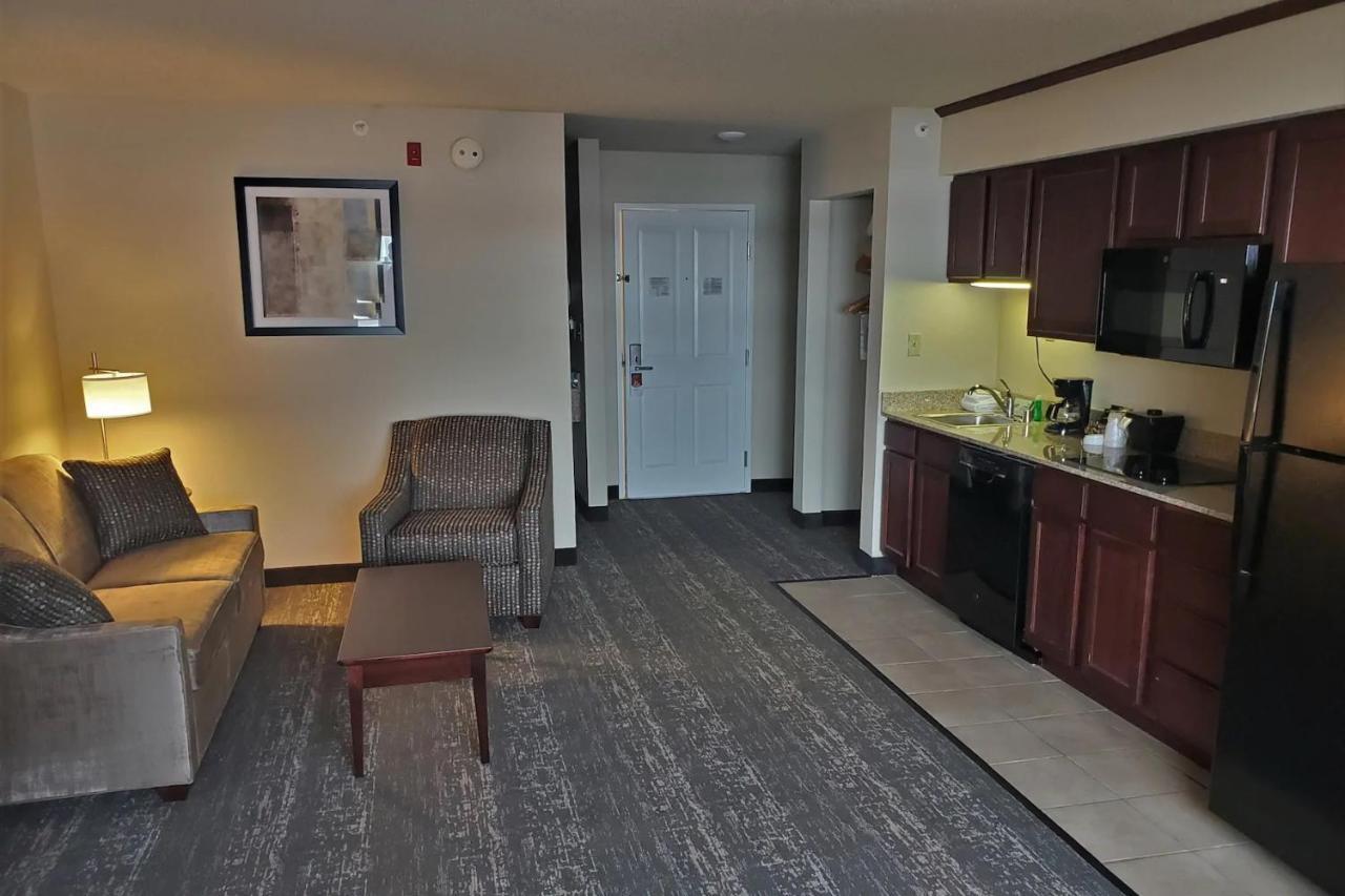 Cobblestone Suites - أوشكوش المظهر الخارجي الصورة