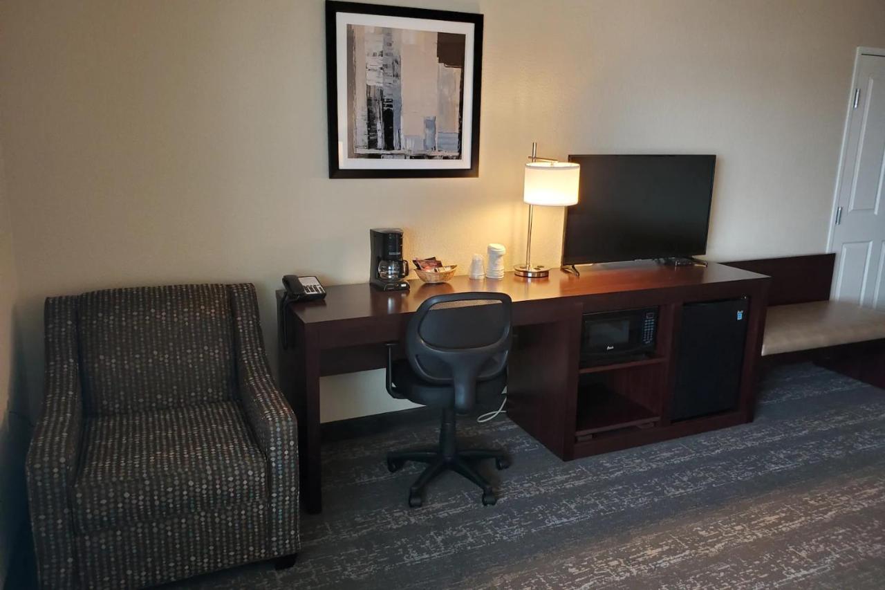 Cobblestone Suites - أوشكوش المظهر الخارجي الصورة