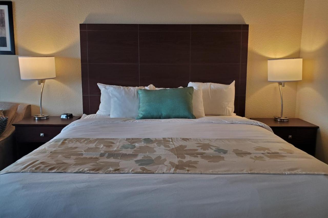 Cobblestone Suites - أوشكوش المظهر الخارجي الصورة